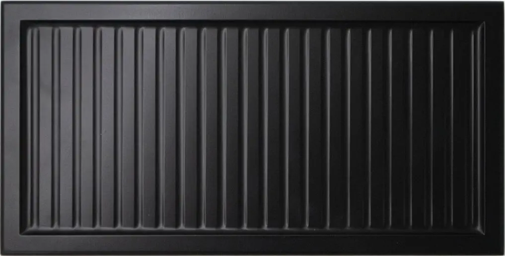 Black Reeded Slim Shaker