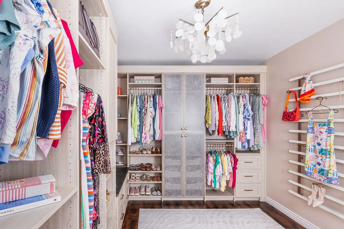 Modern custom closet design project optimized for a luxury Fort Lauderdale home