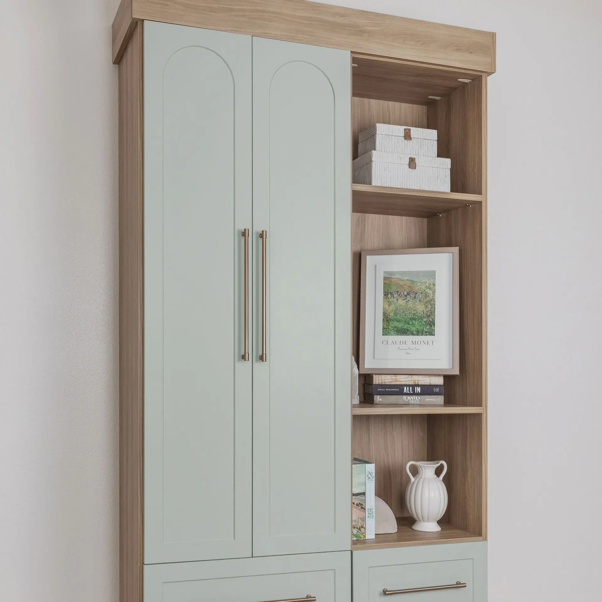 Bespoke built in home library and study wall unit custom installed by a contractor in Fort Lauderdale
