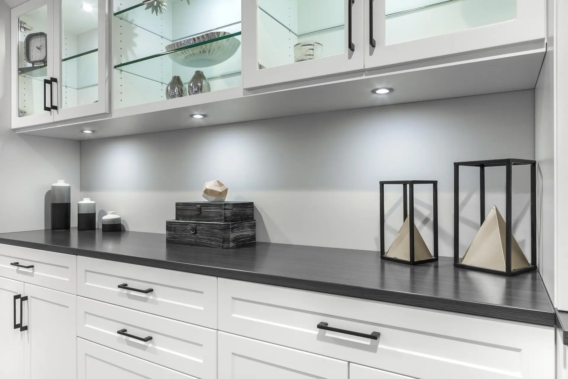 White wall unit